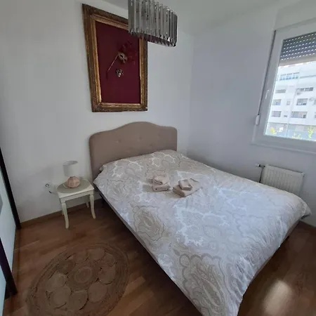 Cozy Apartment Petrovaradin Exterior photo
